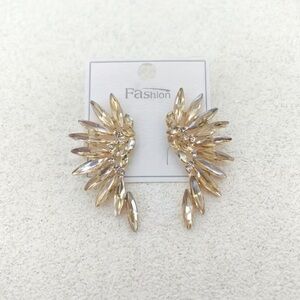 Elegant Gold Winged Earrings. Luxury Wing Alloy Inlaid Glass earrings. Lucky 🪽